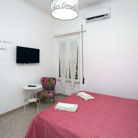 Ferienwohnung Il Cortiletto Di Via Tuscolana Rom Exterior foto